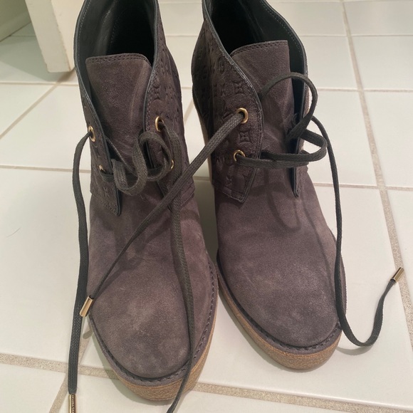 Louis Vuitton Stride Monogram Wedges - Picture 3 of 12